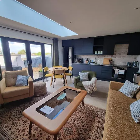 Rudgleigh By Cliftonvalley Holiday home Bristol