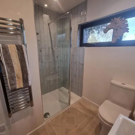 Rudgleigh By Cliftonvalley Holiday home *
