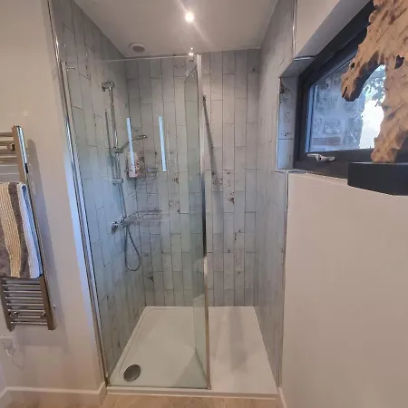 Rudgleigh By Cliftonvalley Holiday home *