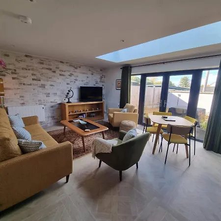 Rudgleigh By Cliftonvalley * Bristol